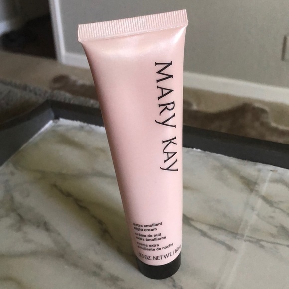 Mary Kay Other - 🖤🖤Extra Emollient Night Cream🖤🖤